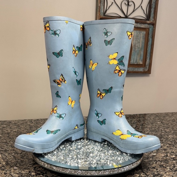 Chooka Light Blue Boots with Butterfly Design - Picture 6 of 13